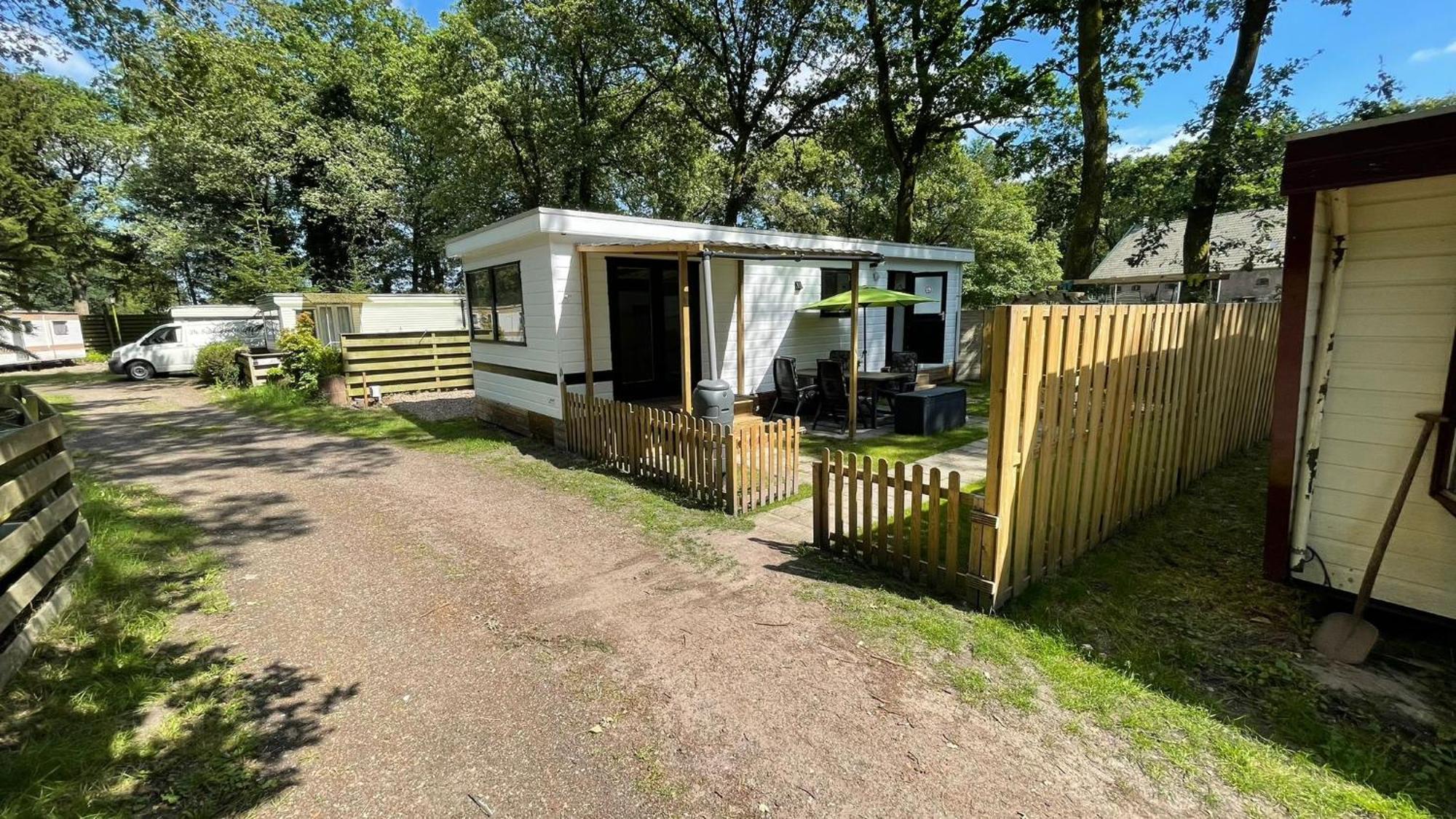 Chalet Kokomo - Gelegen In Bosrijkgebied Van Drenthe Eext Екстериор снимка